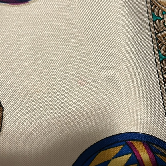 Authentic Hermès Carre 90 Scarf "LES RUBANS DU CHEVAL" Silk Green J7534 - Picture 12 of 14